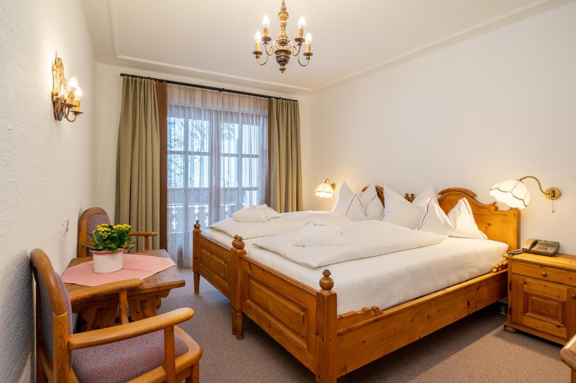 Hotel Trattlerhof Бад Кляйнкирххайм Экстерьер фото