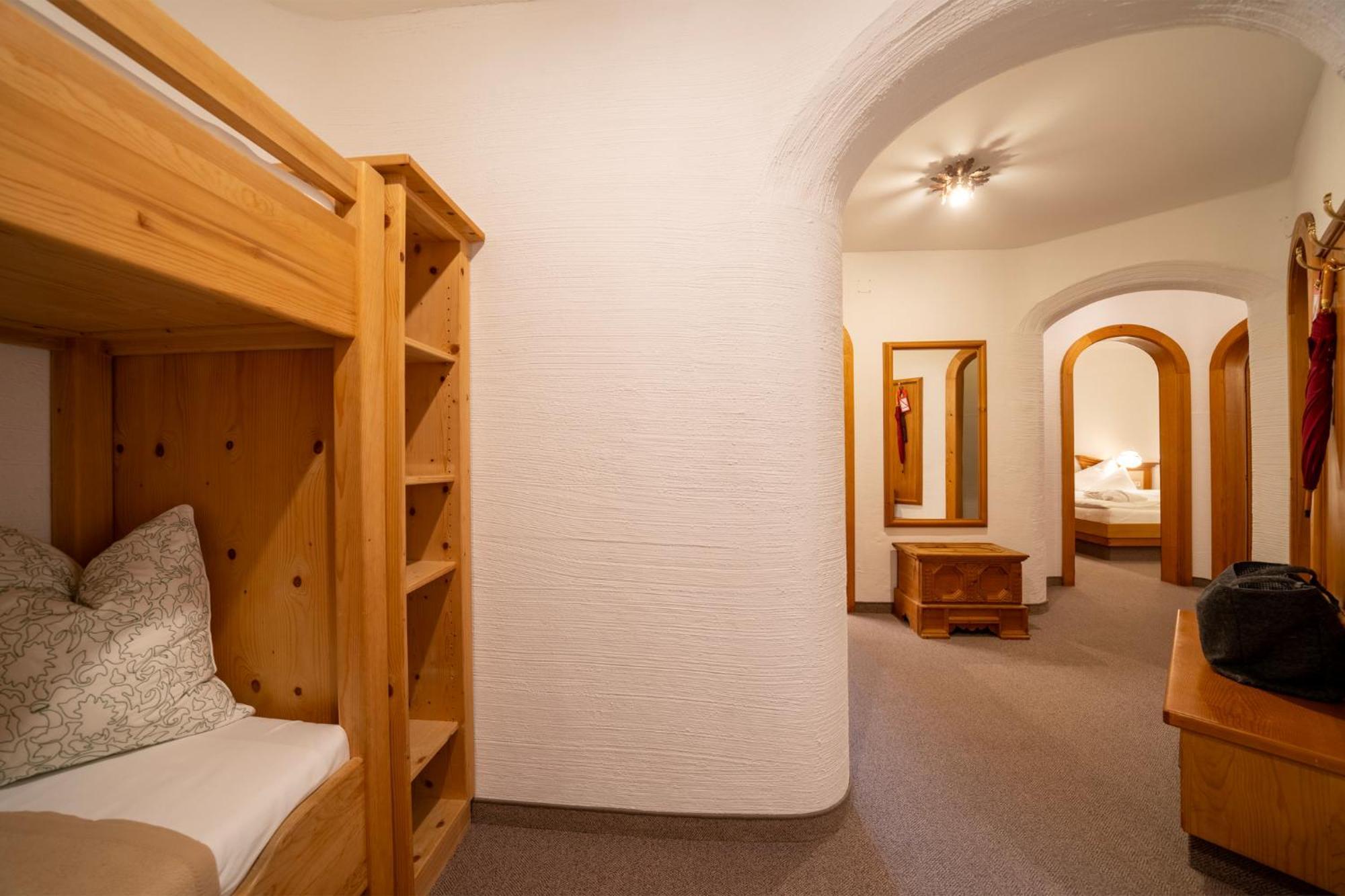 Hotel Trattlerhof Бад Кляйнкирххайм Экстерьер фото